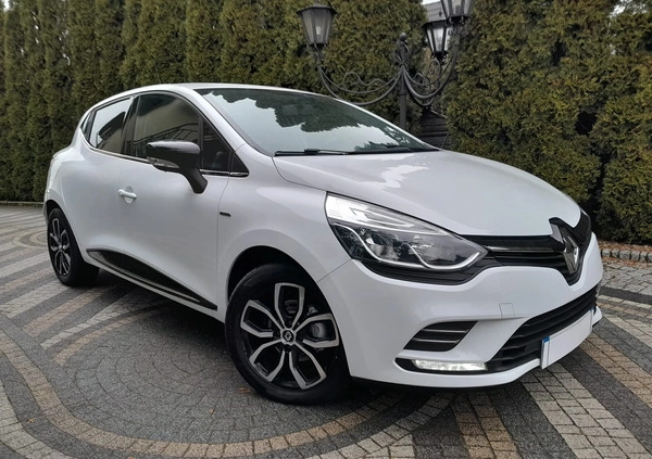 Renault Clio cena 34700 przebieg: 49493, rok produkcji 2017 z Łosice małe 154